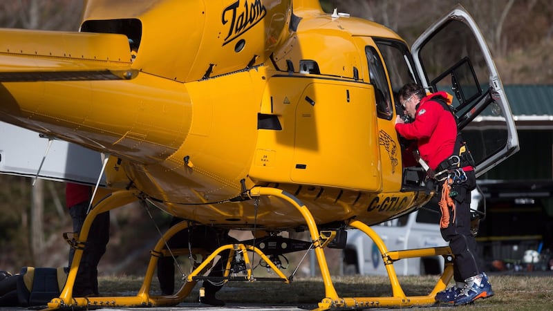 Hiker, 'aggressive' dogs rescued by helicopter in B.C.'s North Shore mountains