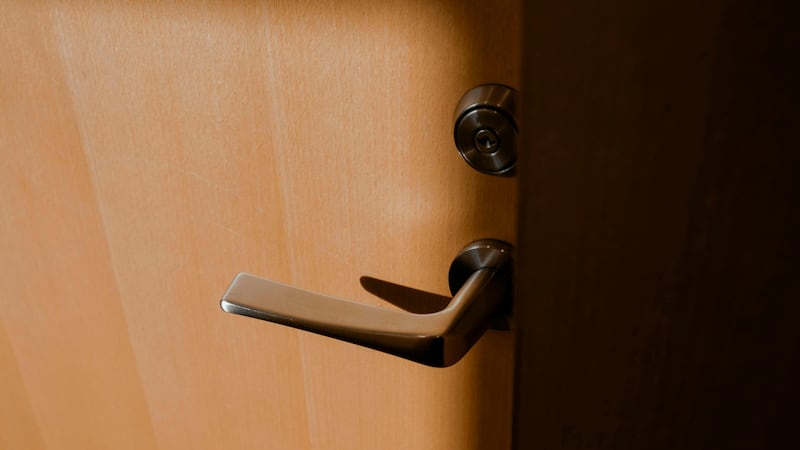 Intruder flees after break-in at Wilmot Township home