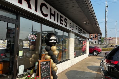 Richies Family Restaurant, a survivor in a chain restaurant world