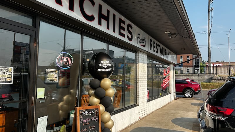 Richies Family Restaurant, a survivor in a chain restaurant world