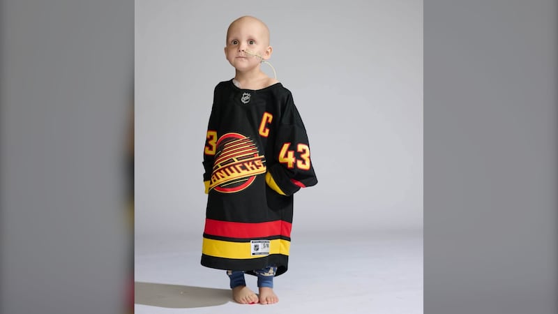B.C.’s hockey community mourns death of young fan Mavrik Turnbull
