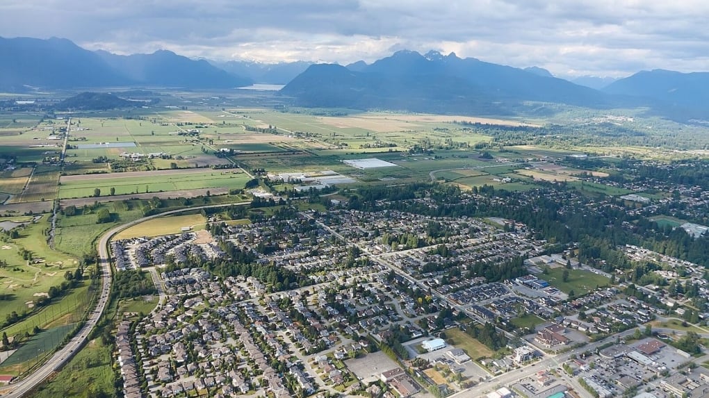 Maple Ridge crash leaves pedestrian dead, police investigating