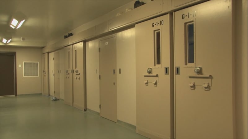 Federal bail bill becomes law, but Manitoba lawyers warn more resources needed