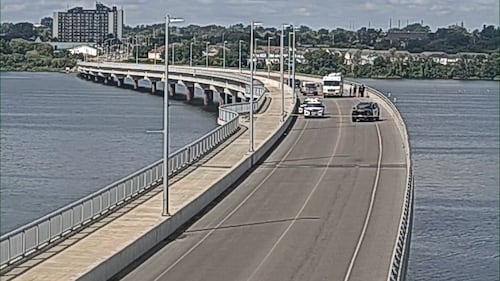 Man in critical condition after being shot by police on Kingston bridge