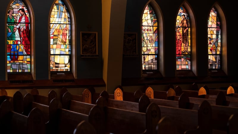 Sunday mass being suspended at 10 western Quebec churches due to lack of priests