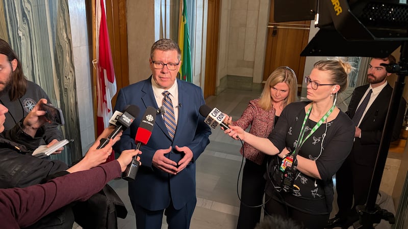 Saskatchewan premier supports sovereign wealth fund, calls for easing of federal regulations