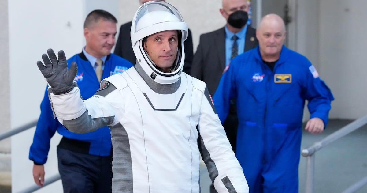 More Canadian content in space greeted by round of applause