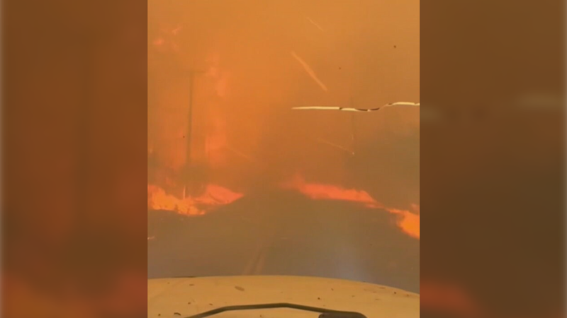 Watch: B.C. woman’s terrifying drive through the out-of-control Bradley Creek wildfire