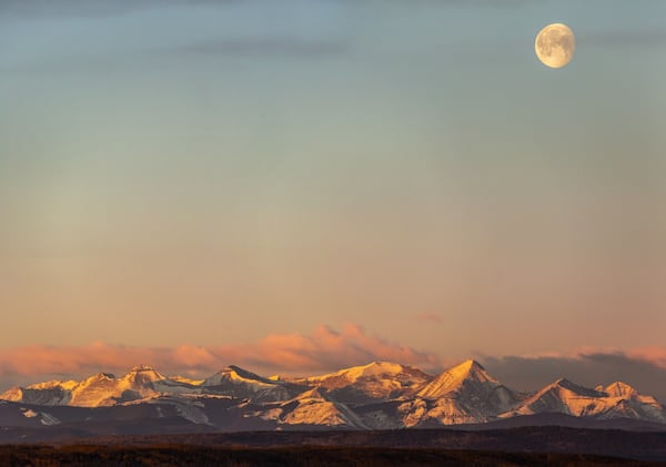 Warm and windy weather coming to Calgary this Saturday