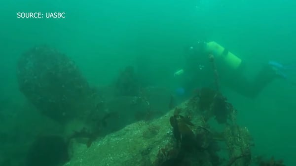 Divers document decay of sunken tug in Victoria’s Inner Harbour