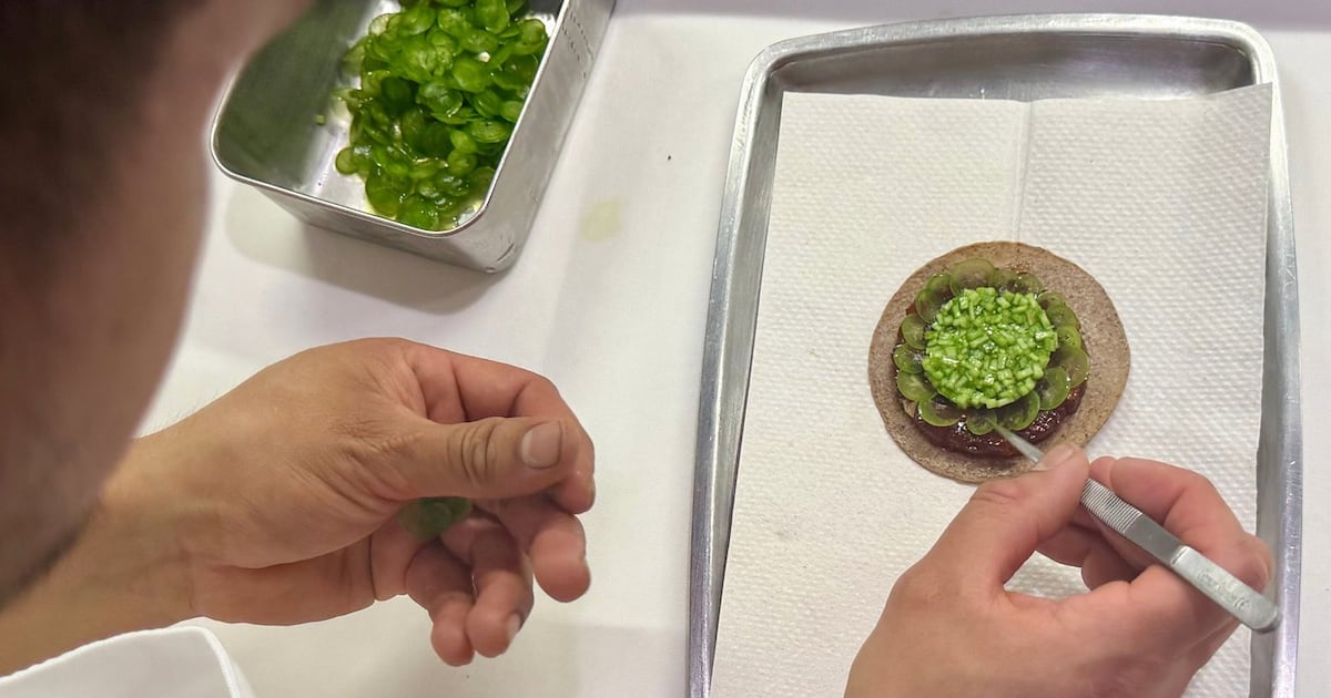 Một nhà hàng Mexico tại San Francisco lần đầu tiên giành ba sao Michelin, đánh dấu bước ngoặt quan trọng trong ngành ẩm thực. (AP Photo/Haven Daley) (Ảnh: Haven Daley)