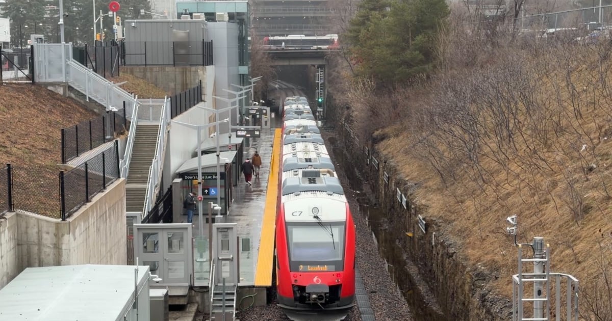 O-Train Line 2 suspended between Dow’s Lake and Mooney’s Bay