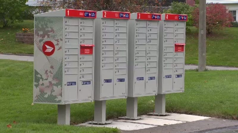 More Quebec homes to lose door-to-door Canada Post delivery in favour of community mailboxes