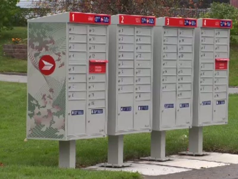 More Quebec homes to lose door-to-door Canada Post delivery in favour of community mailboxes