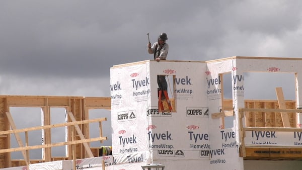 London building permits dip, but optimism rises amidst new incentives