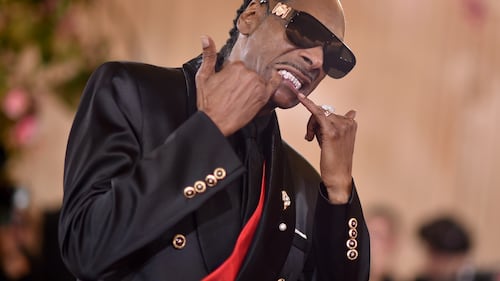 Snoop Dogg wants to pay you $10K a month to taste ice cream all over the world