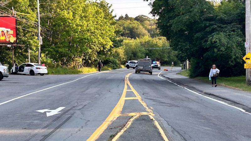 Teen hit by vehicle, seriously injured near Chocolate Lake: Halifax police