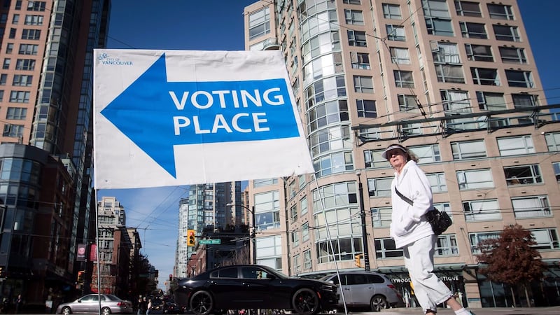 B.C. votes for mayors and councillors before general election next week