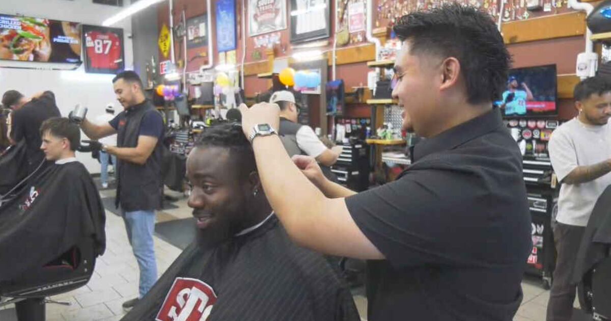 Calgary barber hosts Cuts for a Cause