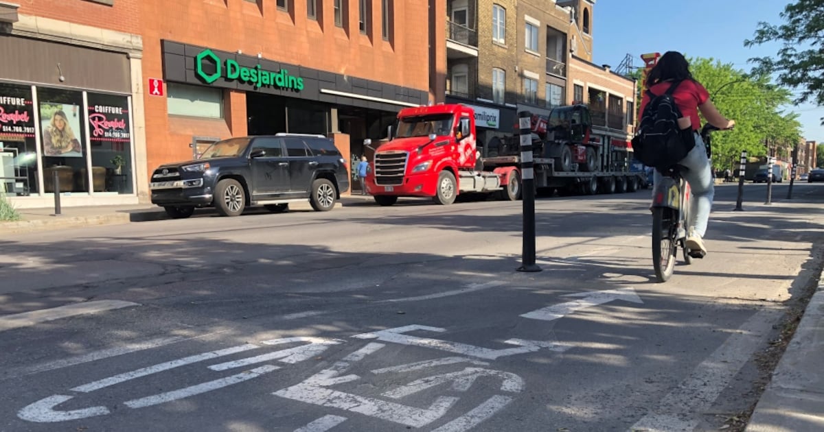 Montreal officials want you to weigh in on these 4 bike paths