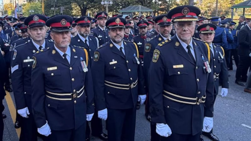 Local police departments arrive in Ottawa to remember fallen officers