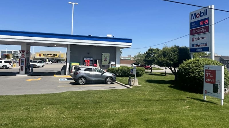 Leamington investigating accessible parking complaint at local gas station