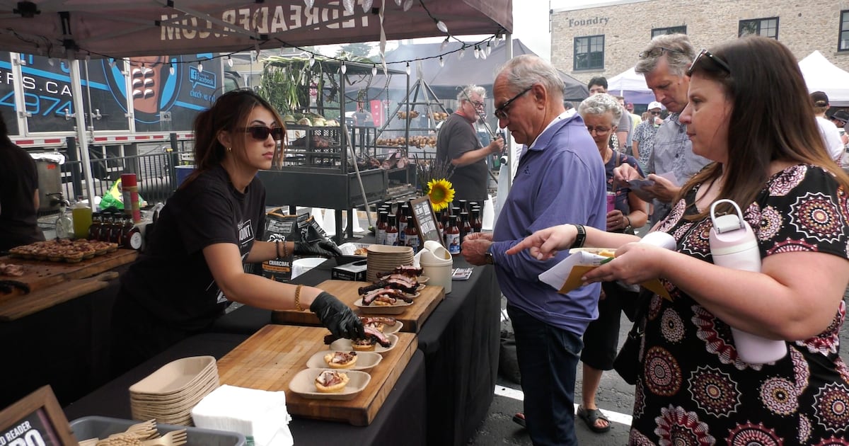 Longest BBQ brings thousands to Elora for Canadian flavours