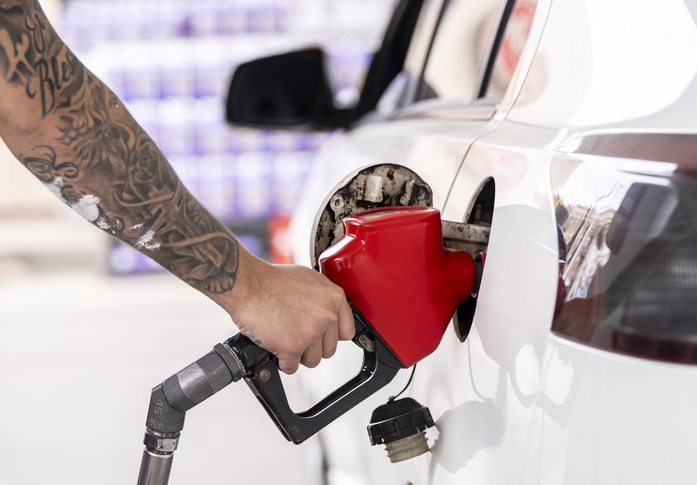 Some relief at the pump for Montrealers ahead of the weekend