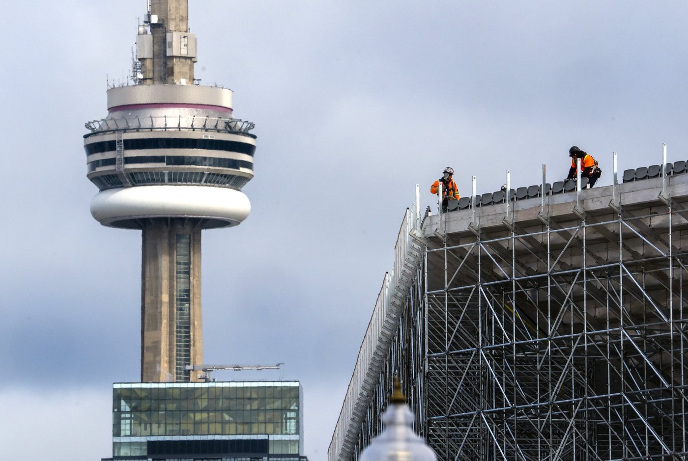 Ontario civil servants will be allowed to work from home for 2 days of Worl
