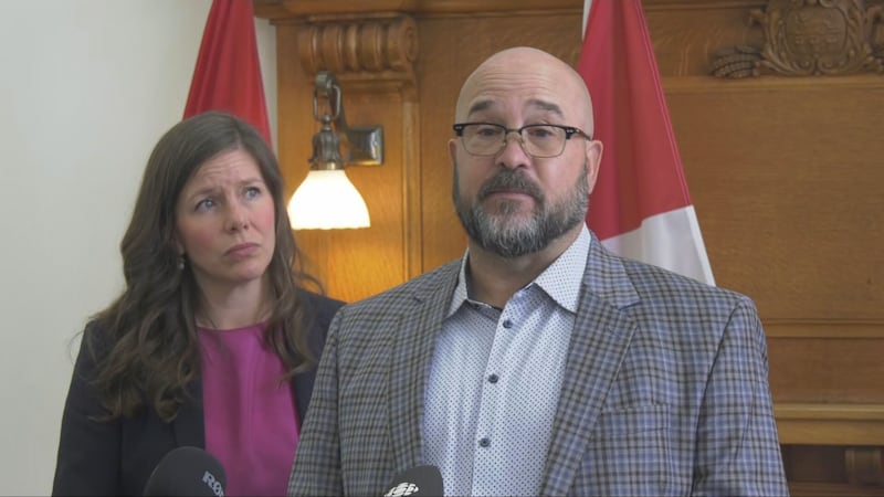 Regina father worried after youth diabetes program changes