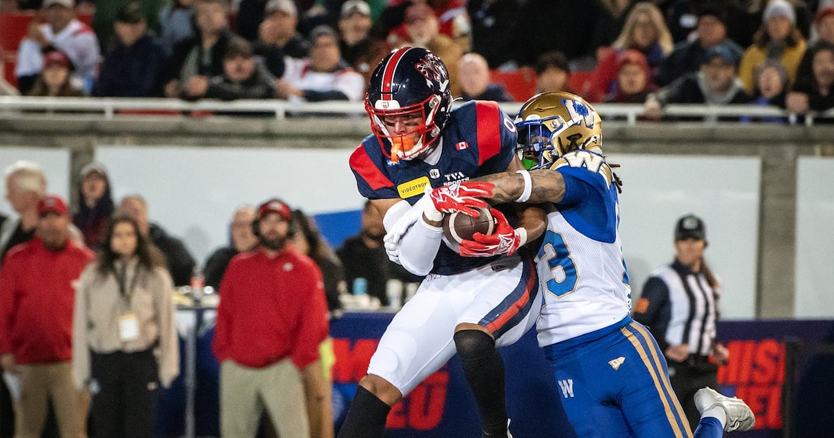 Alouettes cruise past Blue Bombers 37-10 to clinch East Division title - CTV News