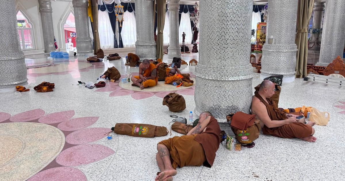 Thai nurse defies Buddhist custom to save monks in deadly crash