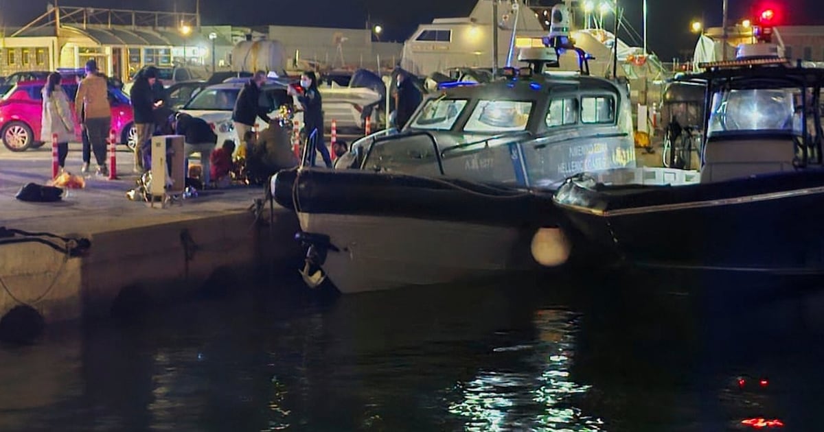 Kollision zwischen Migranten-Schnellboot und griechischem ...