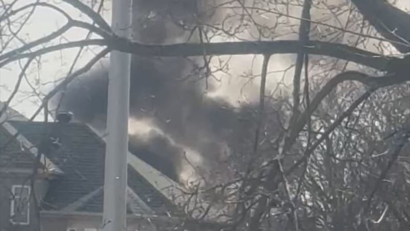 A possibly criminal fire leaves one person seriously injured in Laval