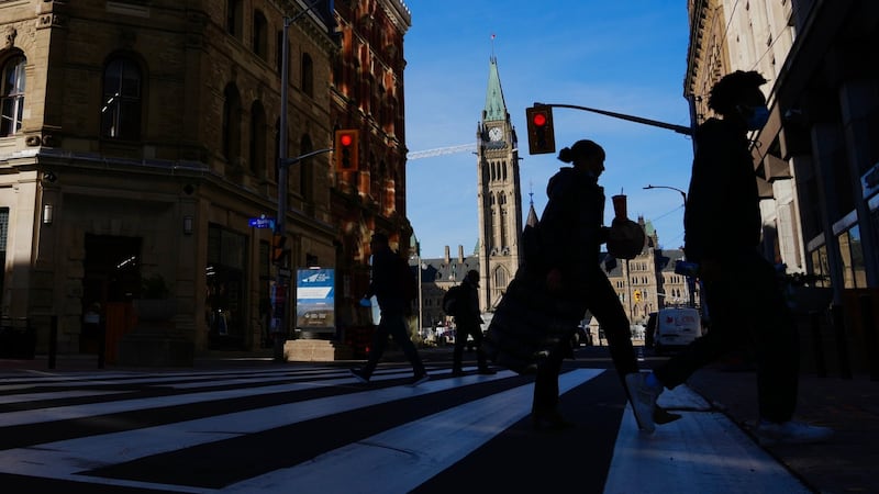 What to know about the new office mandate for federal public servants
