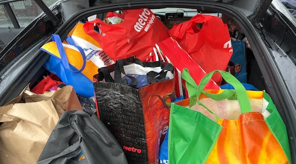 ‘The face that we’re seeing is a poverty stricken family:’ Montreal food bank