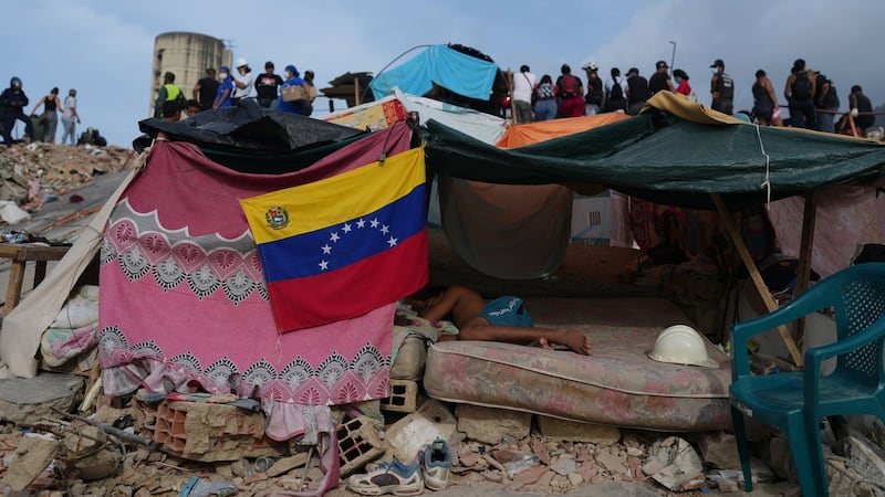 Death toll in Venezuela quakes rises past 4,000