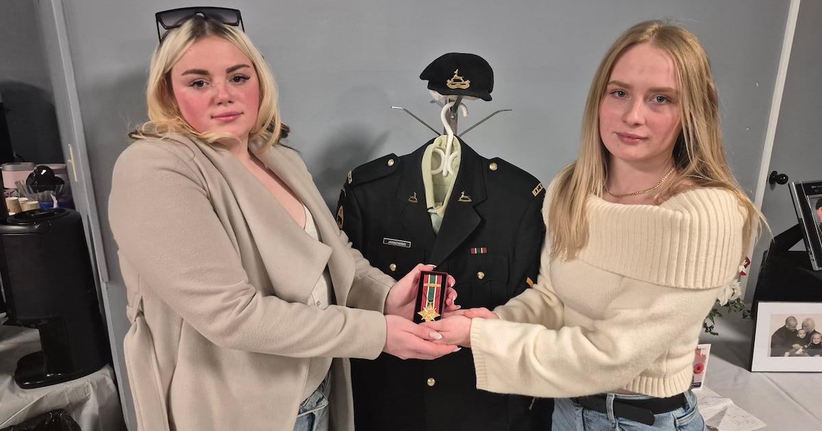 286404 Windsor veteran's lost medal returned to family