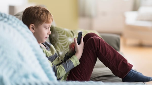 Petition demands Canadian government implement social media ban for children under 16