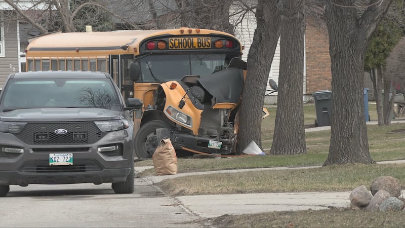 School bus crashes in Winnipeg’s northwest