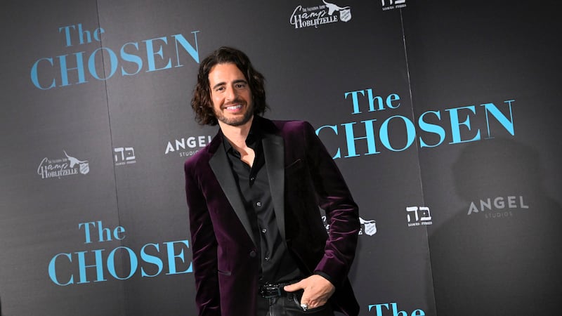 Scammer impersonating American actor who plays Jesus Christ targets Quebec victims