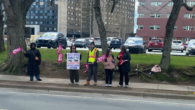 Nova Scotia nursing homes workers remain on strike, family members say quality of care is being impacted