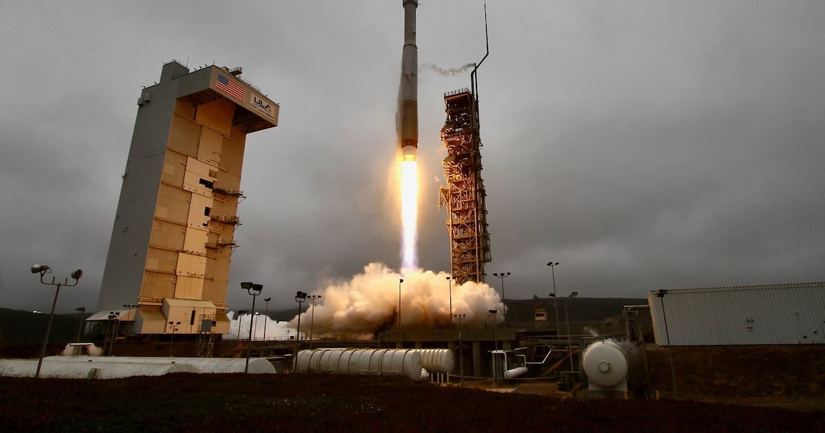 Photo: ctvnews.ca A United Launch Alliance AtlasV rocket lifts off carrying the Landsat9 earth imaging satellite from Vandenberg Space Force