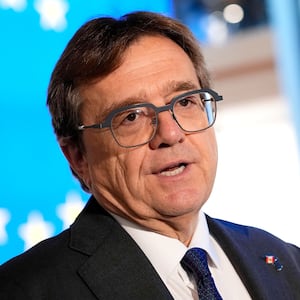 Associate membership in the EU will not cost Canada’s sovereignty: ambassador