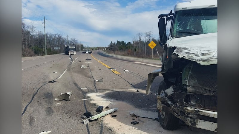 Collision closes part of Highway 6