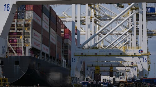 Grain, oil exports fuel record cargo volumes at Port of Vancouver