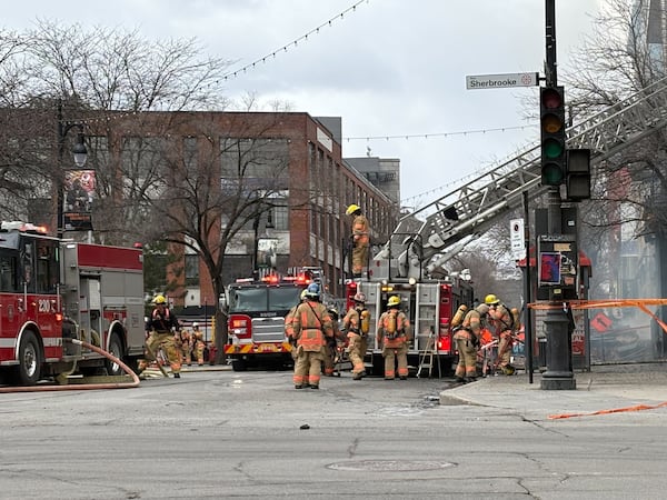 Two families forced out of their homes after fire on St-Laurent Blvd. in Montreal