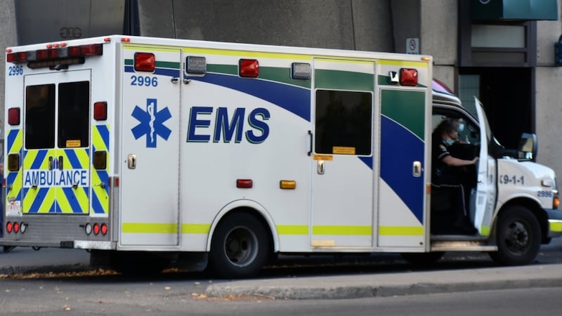 No property tax increase for extended ground ambulance contract, St. Albert officials say