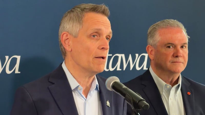 Ottawa mayor says city has ‘strong case’ for defence bank headquarters