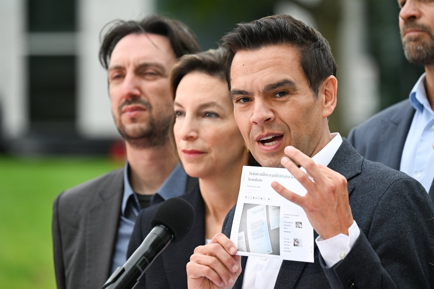Liberals present fiscal framework, QS and PQ make promises on combating violence against women. Foll